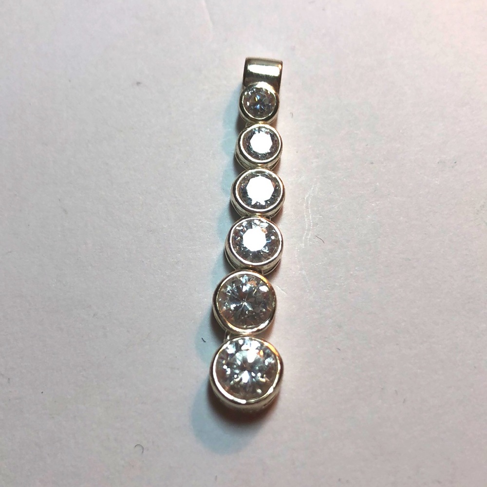 Silver Rhinestone necklace Pendant 1.5”